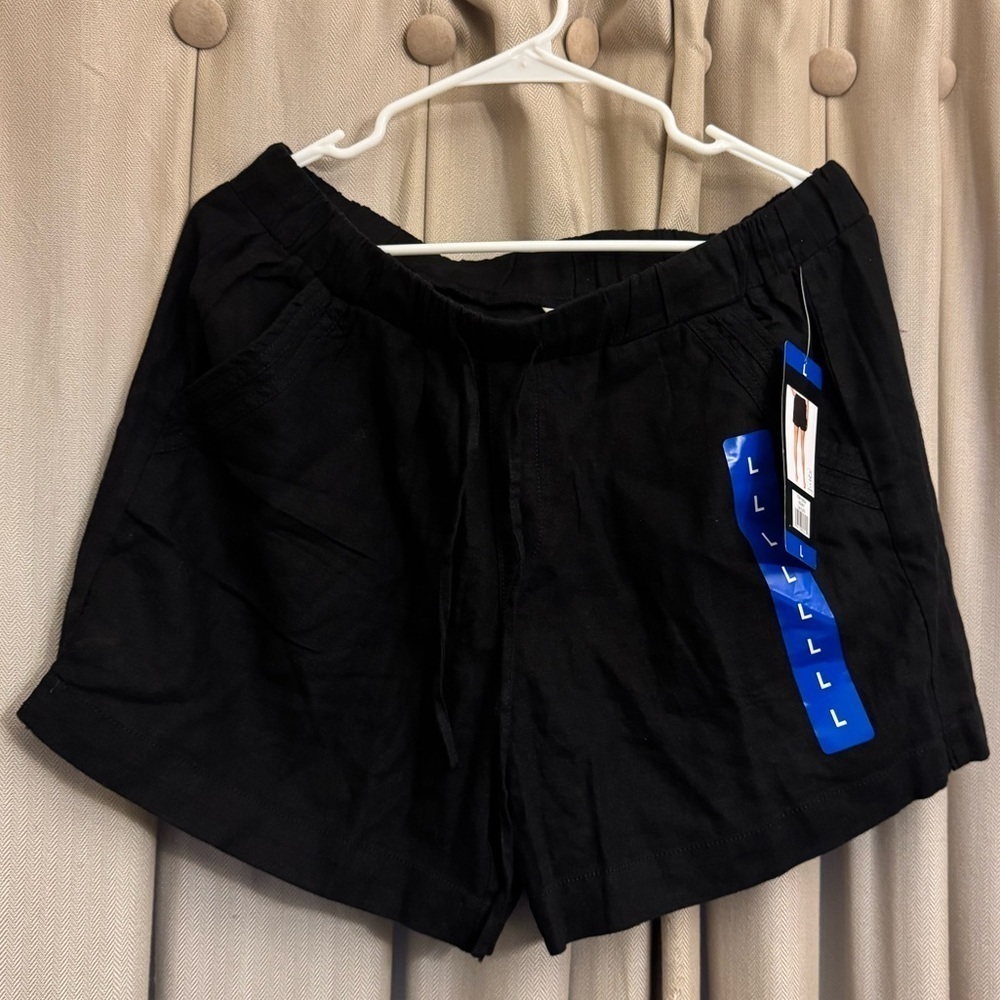 Briggs Ladies' Linen Blend Pull-On Beach Short, Large Black Front & Back Pockets